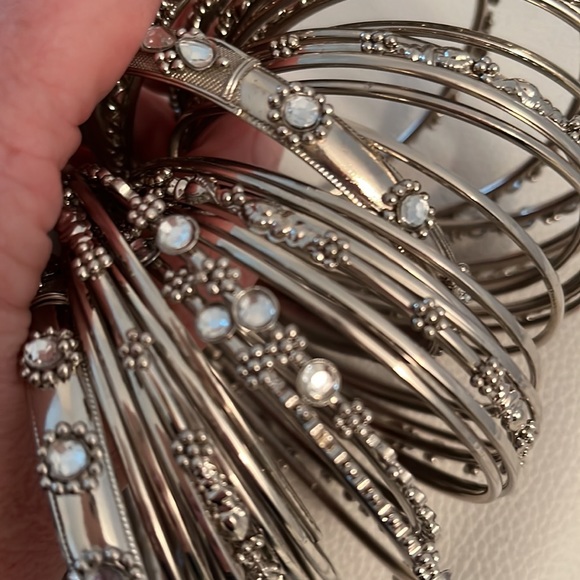 Designer Stackable Bracelets / Gold or Silvertone - NWT - Picture 6 of 15